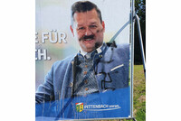 Verunstaltetes Wahlplakat der FPÖ Verunstaltetes Wahlplakat der FPÖ