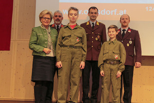 Angelobung der Jugendfeuerwehrmitglieder Angelobung der Jugendfeuerwehrmitglieder