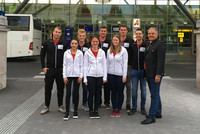 45. Internationalen Berufsweltmeisterschaften Das WorldSkills-Team aus Oberösterreich (v.l.n.r.): Alexander Absmann (CNC Drehen), Seda Türkoglu (Friseurin), Sebastian Wienerroither (Steinmetz), Jasmin Angerer (Bäckerin), Andreas Keplinger (Klima- und Kältetechnik), Nadine Altmann (Speditionslogistik), Thomas Friesenecker (Zimmerei/Holzbau), Marco Panhölzl (Koch), WKOÖ-Vizepräsident Leo Jindrak. Nicht im Bild: Simon Dorrer (Elektronik).