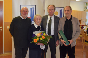 Kaffee und Kuchen für Vöcklabrucker Seniorinnen und Senioren Kaffee und Kuchen für Vöcklabrucker Seniorinnen und Senioren
