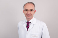 Prim. Priv.-Doz. Dr. Bernd Lamprecht Prim. Priv.-Doz. Dr. Bernd Lamprecht