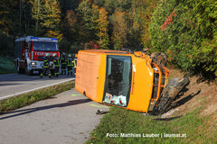 Einsatzkräfte an der Unfallstelle Einsatzkräfte an der Unfallstelle