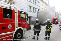 Feuerwehr bei den Löscharbeiten Feuerwehr bei den Löscharbeiten