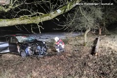 Bergung des Unfallfahrzeugs Bergung des Unfallfahrzeugs