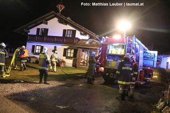 Feuerwehr am Einsatzort Feuerwehr am Einsatzort