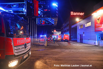 Feuerwehr am Einsatzort Feuerwehr am Einsatzort