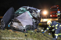 Einsatzkräfte an der Unfallstelle Einsatzkräfte an der Unfallstelle