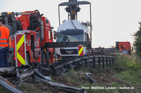 Bergung des Unfall-LKWs Bergung des Unfall-LKWs