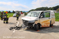 Einsatzkräfte an der Unfallstelle Einsatzkräfte an der Unfallstelle