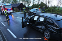 Einsatzkräfte an der Unfallstelle Einsatzkräfte an der Unfallstelle