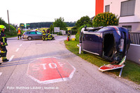 Einsatzkräfte an der Unfallstelle Einsatzkräfte an der Unfallstelle