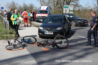 Einsatzkräfte an der Unfallstelle Einsatzkräfte an der Unfallstelle
