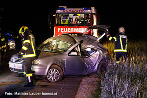 Bergung des Unfallfahrzeugs Bergung des Unfallfahrzeugs