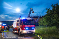 Feuerwehren bei den Löscharbeiten Feuerwehren bei den Löscharbeiten