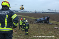 Einsatzkräfte an der Unfallstelle Einsatzkräfte an der Unfallstelle