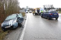 Aufräumarbeiten an der Unfallstelle Aufräumarbeiten an der Unfallstelle