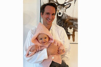 OA DDr. Patrick Stelzl mit Tochter Helena OA DDr. Patrick Stelzl mit Tochter Helena