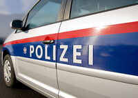 Polizei - Symbolbild Polizei - Symbolbild